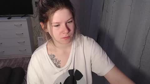 Melissa  Ray online show from 01/31/25, 02:15