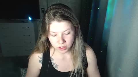 Melissa  Ray online show from 03/10/25, 05:39