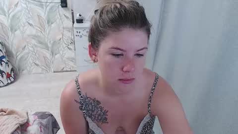 Melissa  Ray online show from 09/17/25, 02:35