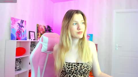 melissa_moooree online show from 02/28/25, 08:31