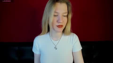 melissa_moooree online show from 09/24/25, 08:17