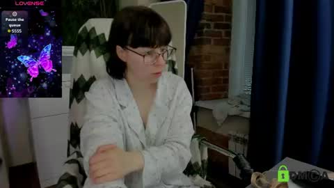 Snapshot of melissa_wells chatting on 07/02/26, 03:23 Melissa online show from 07/02/26, 03:23