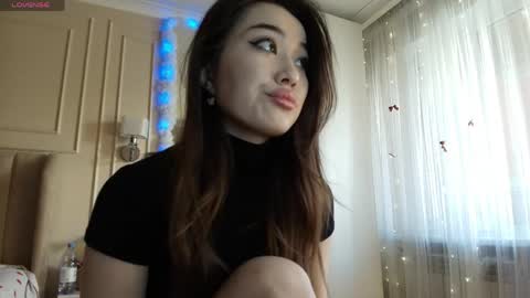 Snapshot of melissa_yamazaki chatting on 04/26/26, 03:26 Lisaa online show from 04/26/26, 03:26