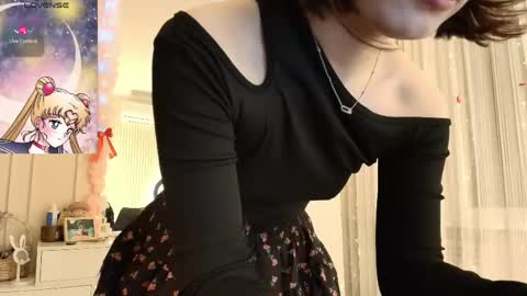 Snapshot of melissa_yamazaki chatting on 05/13/26, 04:26 Lisaa online show from 05/13/26, 04:26