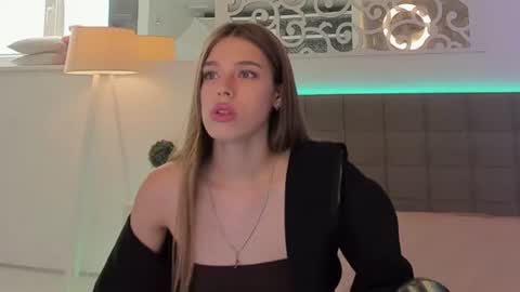 Snapshot of melissacrayzy chatting on 06/15/26, 05:31 MelissaCrayzy online show from 06/15/26, 05:31