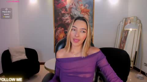 Snapshot of melissamoore_ chatting on 07/19/26, 11:25 Call me Meli online show from 07/19/26, 11:25