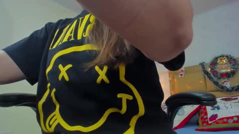    online show from 12/22/25, 07:33