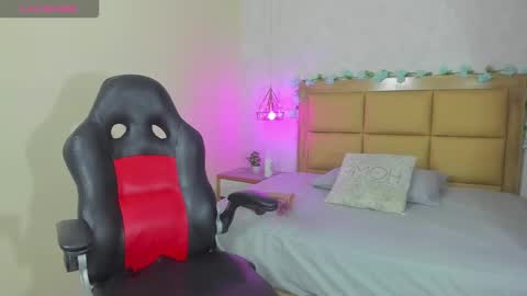    online show from 02/02/26, 07:45