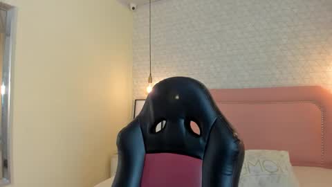    online show from 02/25/26, 01:32