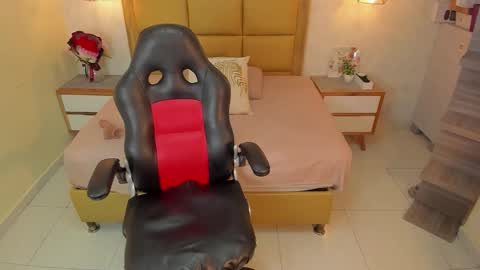    online show from 03/18/26, 07:17