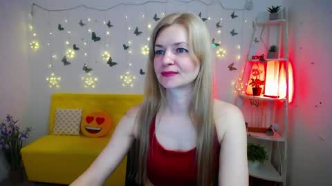 Snapshot of melissatylerbb chatting on 05/05/26, 11:18 Melissa online show from 05/05/26, 11:18