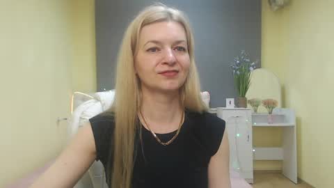 Snapshot of melissatylerbb chatting on 05/16/26, 10:36 Melissa online show from 05/16/26, 10:36