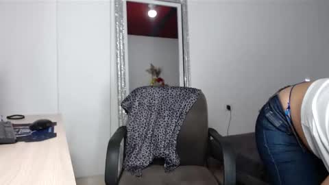 melissazaens online show from 12/02/24, 01:25