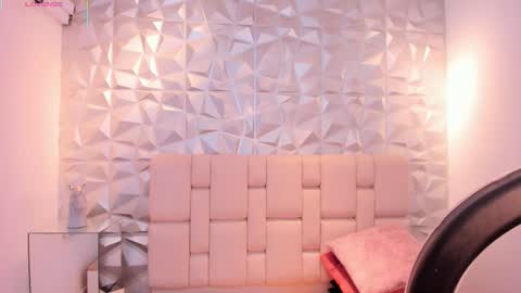 Snapshot of mell_muller chatting on 02/27/26, 11:32 Mell online show from 02/27/26, 11:32