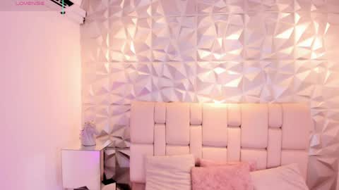  Mell online show from 04/09/26, 11:59