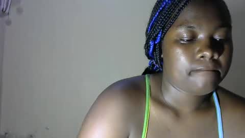 Snapshot of mellcy chatting on 12/14/24, 06:52 mell online show from 12/14/24, 06:52