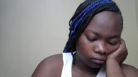 Snapshot of mellcy chatting on 12/16/24, 07:37 mell online show from 12/16/24, 07:37