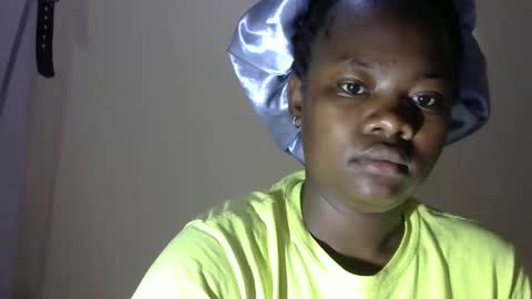 Snapshot of mellcy chatting on 01/15/25, 03:33 mell online show from 01/15/25, 03:33