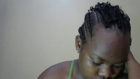 Snapshot of mellcy chatting on 01/18/25, 12:15 mell online show from 01/18/25, 12:15