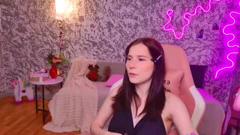 mellhyees online show from 03/27/26, 05:12