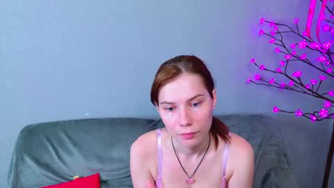 mellhyees online show from 07/06/26, 03:03