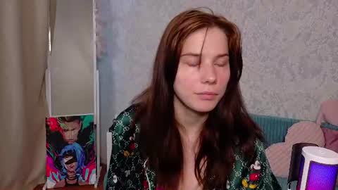 mellhyees online show from 07/20/26, 03:10