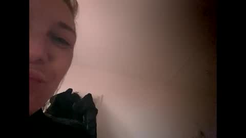 Melli online show from 12/13/24, 01:55