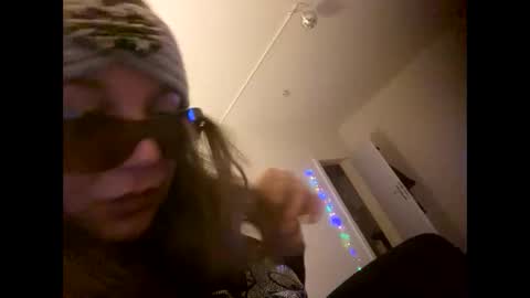 Melli online show from 12/20/24, 05:51