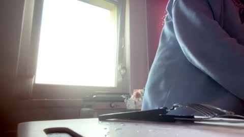 Melli online show from 12/25/24, 10:06