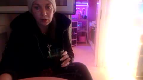 Melli online show from 12/20/25, 09:55