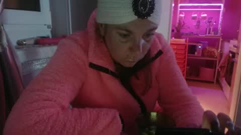 Melli online show from 01/13/26, 10:04