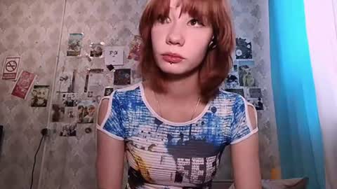 Snapshot of mellieclosson chatting on 06/22/26, 01:41 Emma online show from 06/22/26, 01:41