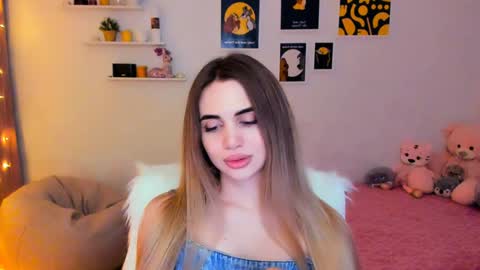 Tessa online show from 02/01/25, 11:06