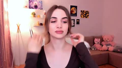 Tessa online show from 03/05/25, 11:38