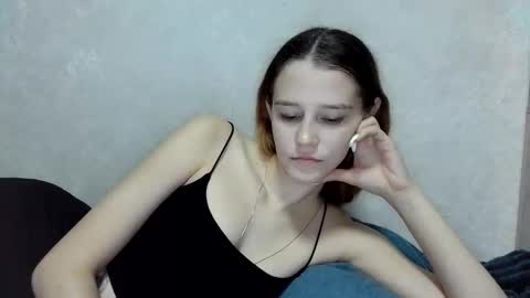 Mellisa online show from 09/11/25, 05:13