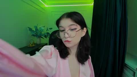 mellsawertyq online show from 09/24/25, 08:23