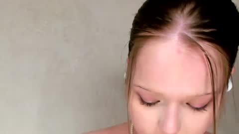 MelMooon online show from 06/26/26, 11:31