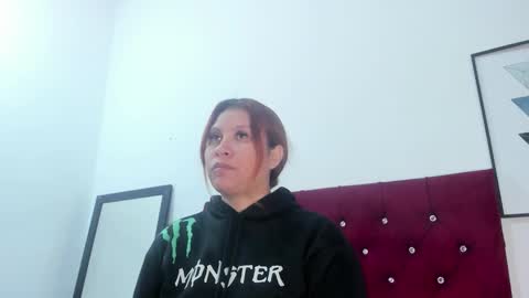 Snapshot of meloddy_megann chatting on 01/16/26, 11:58 Melody online show from 01/16/26, 11:58