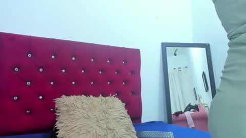 Snapshot of meloddy_megann chatting on 02/05/26, 12:10 Melody online show from 02/05/26, 12:10