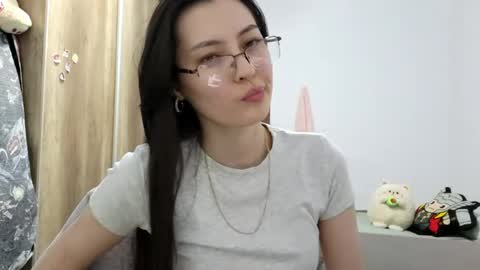Nika online show from 05/16/26, 03:22