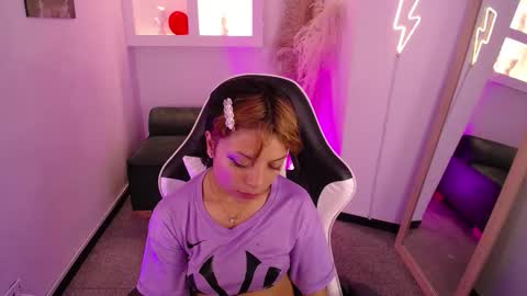 Snapshot of melody701583as chatting on 02/12/26, 12:44 melody701583as online show from 02/12/26, 12:44