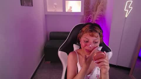 Snapshot of melody701583as chatting on 02/27/26, 12:49 melody701583as online show from 02/27/26, 12:49