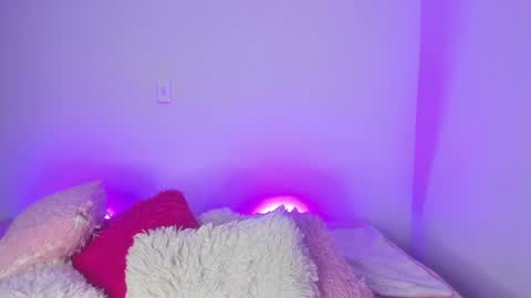    online show from 02/19/25, 03:49