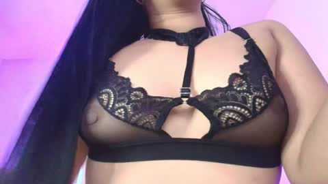 Snapshot of melody__77 chatting on 07/20/26, 06:43 online show from 07/20/26, 06:43