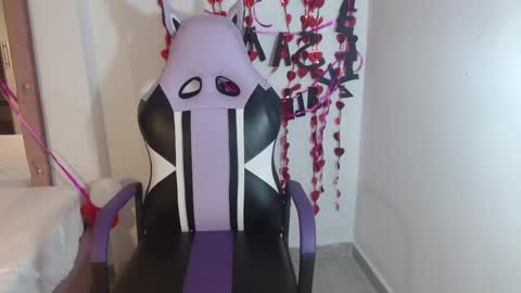 melody_mercy online show from 02/18/25, 12:06