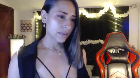 Snapshot of melody_sofia1 chatting on 10/03/25, 11:13 Melody online show from 10/03/25, 11:13