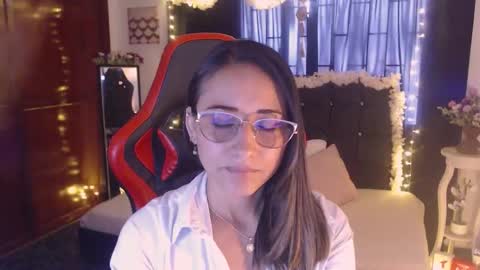 Snapshot of melody_sofia1 chatting on 10/15/25, 02:50 Melody online show from 10/15/25, 02:50