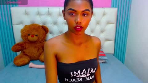 Snapshot of melody_stan chatting on 12/15/24, 07:10 I AM MELODY online show from 12/15/24, 07:10