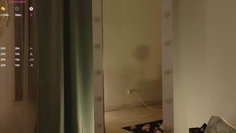 melody  online show from 03/27/26, 04:40