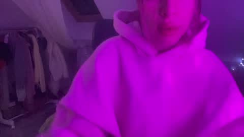 Melodie Sweet online show from 02/15/26, 07:32